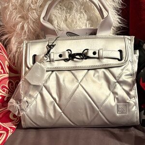 NWT-IHKWIP-Elegant Silver Quilted Handbag